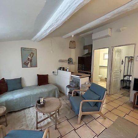 Apartmán Dans Un Ancien Atelier De Potier Saint-Quentin-la-Poterie Exteriér fotografie